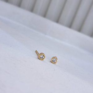 گوشواره طلا 18 عیار رزا مدل EG112