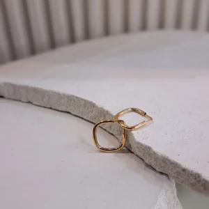 گوشواره حلقه ای مربع